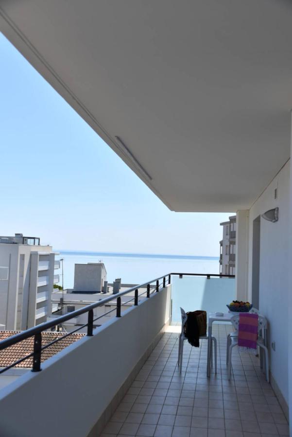 Aparthotel Alessandria Lignano Sabbiadoro Esterno foto