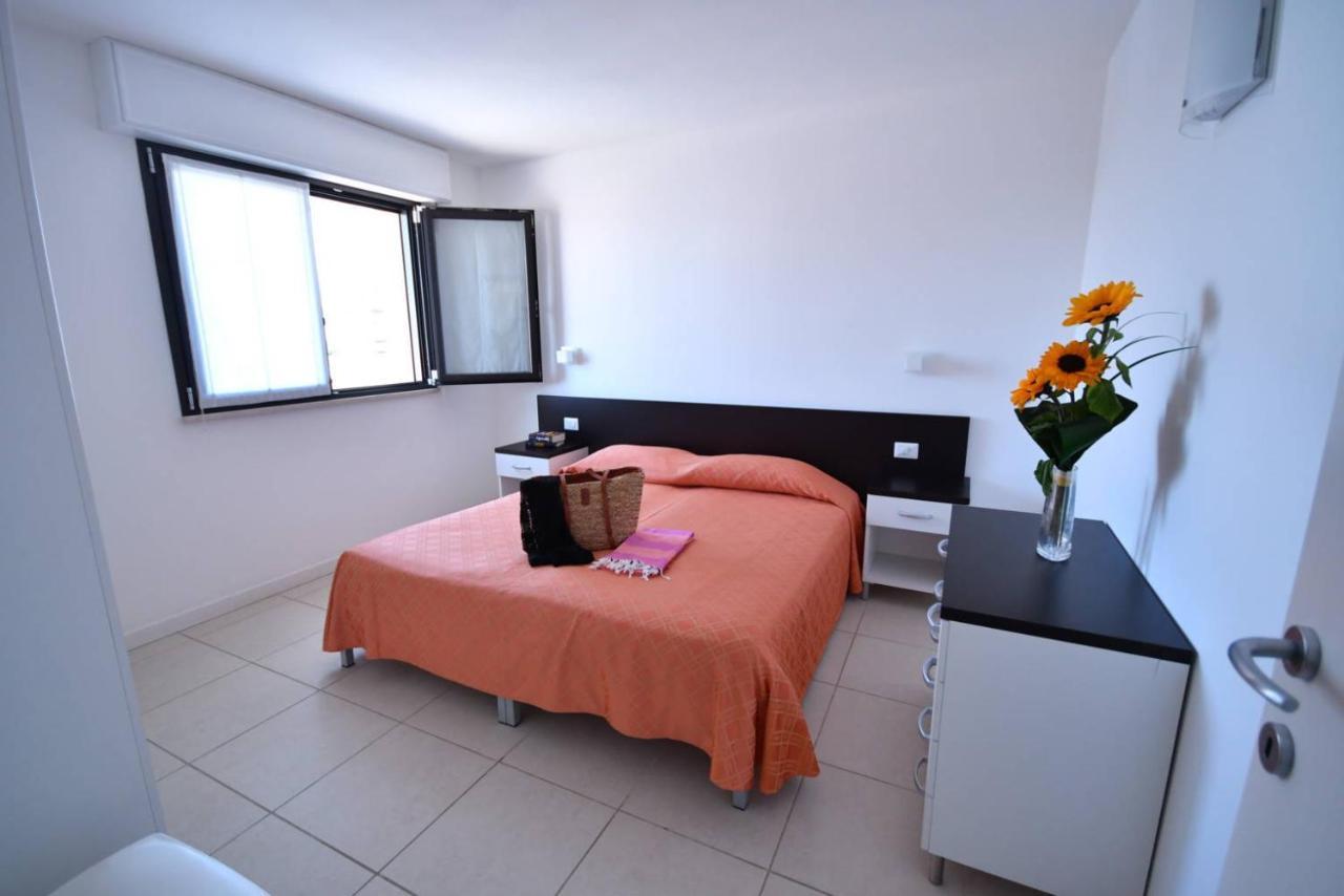 Aparthotel Alessandria Lignano Sabbiadoro Esterno foto