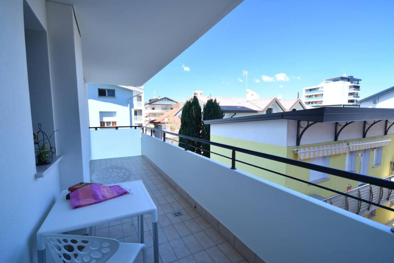 Aparthotel Alessandria Lignano Sabbiadoro Esterno foto