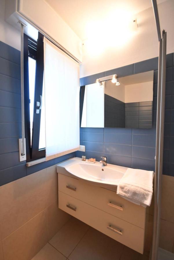 Aparthotel Alessandria Lignano Sabbiadoro Esterno foto