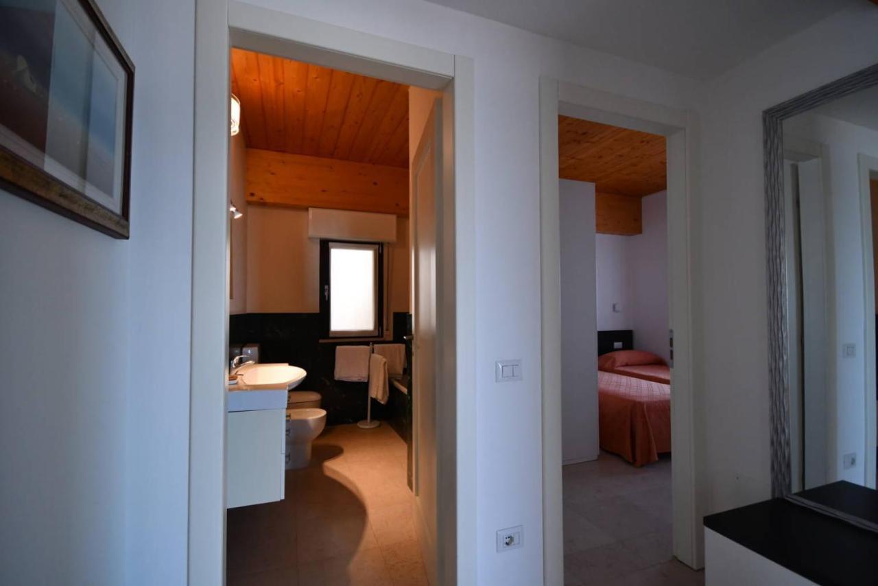 Aparthotel Alessandria Lignano Sabbiadoro Esterno foto