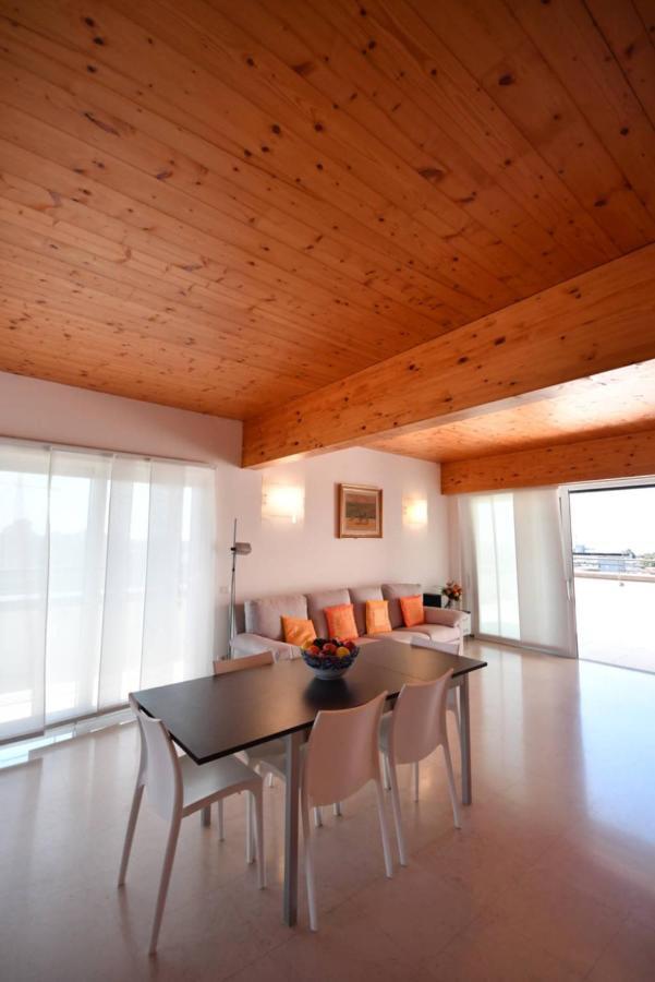 Aparthotel Alessandria Lignano Sabbiadoro Esterno foto
