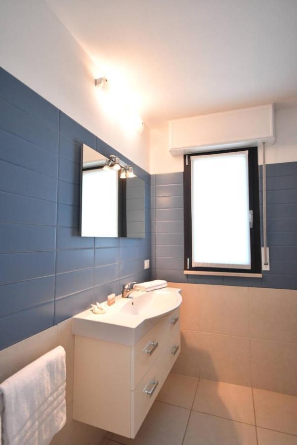 Aparthotel Alessandria Lignano Sabbiadoro Esterno foto