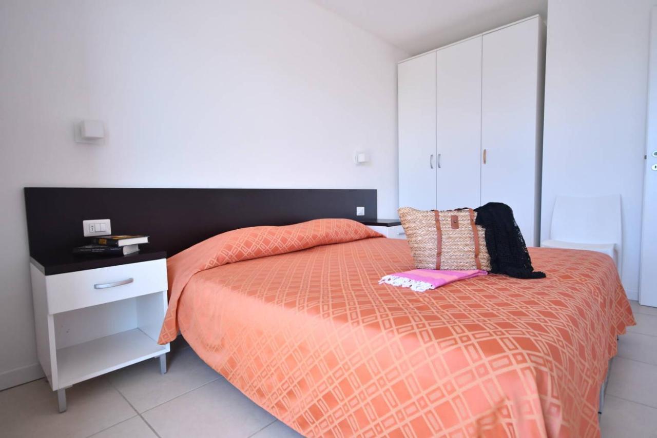 Aparthotel Alessandria Lignano Sabbiadoro Esterno foto